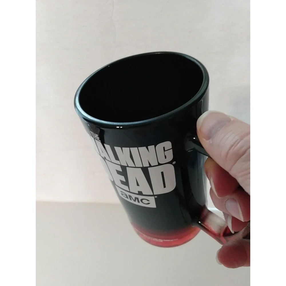 The Walking Dead Daryl Dixon AMC 2014 Black Red Fade Foil Beer Mug Stein 6